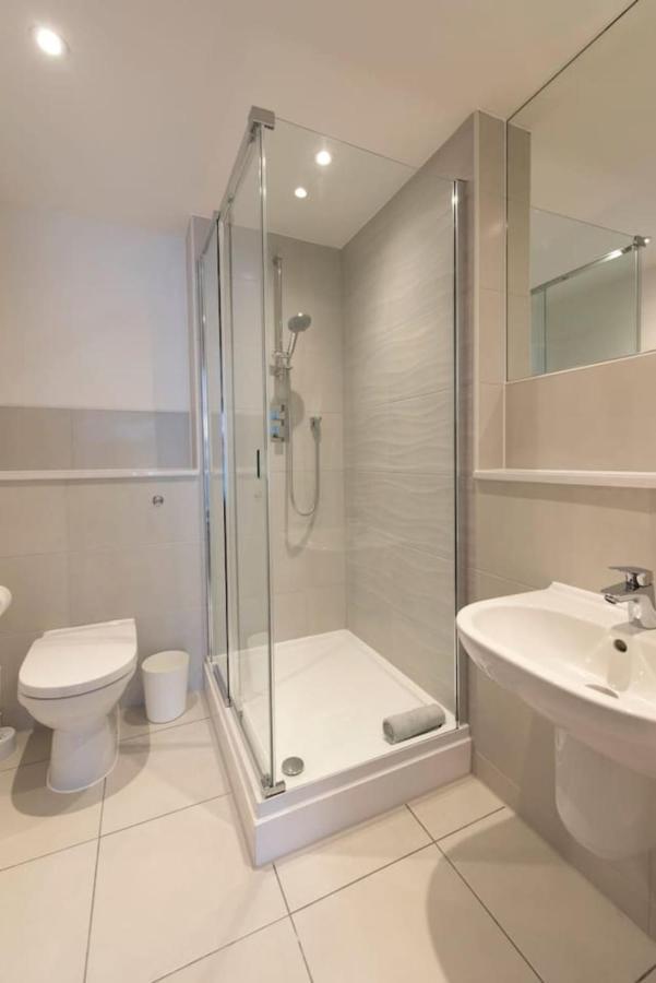 Fantastic 2 Bedroom In *
