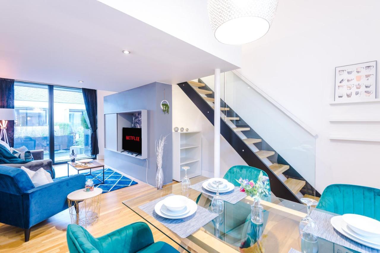 Holiday home Rest & Recharge At Ash House Near Mediacityuk Manchester