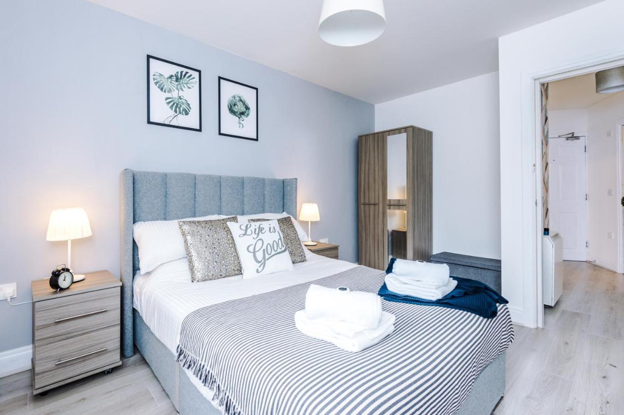 2 Bedroom Hosted By Mcr Dens Appartement Manchester