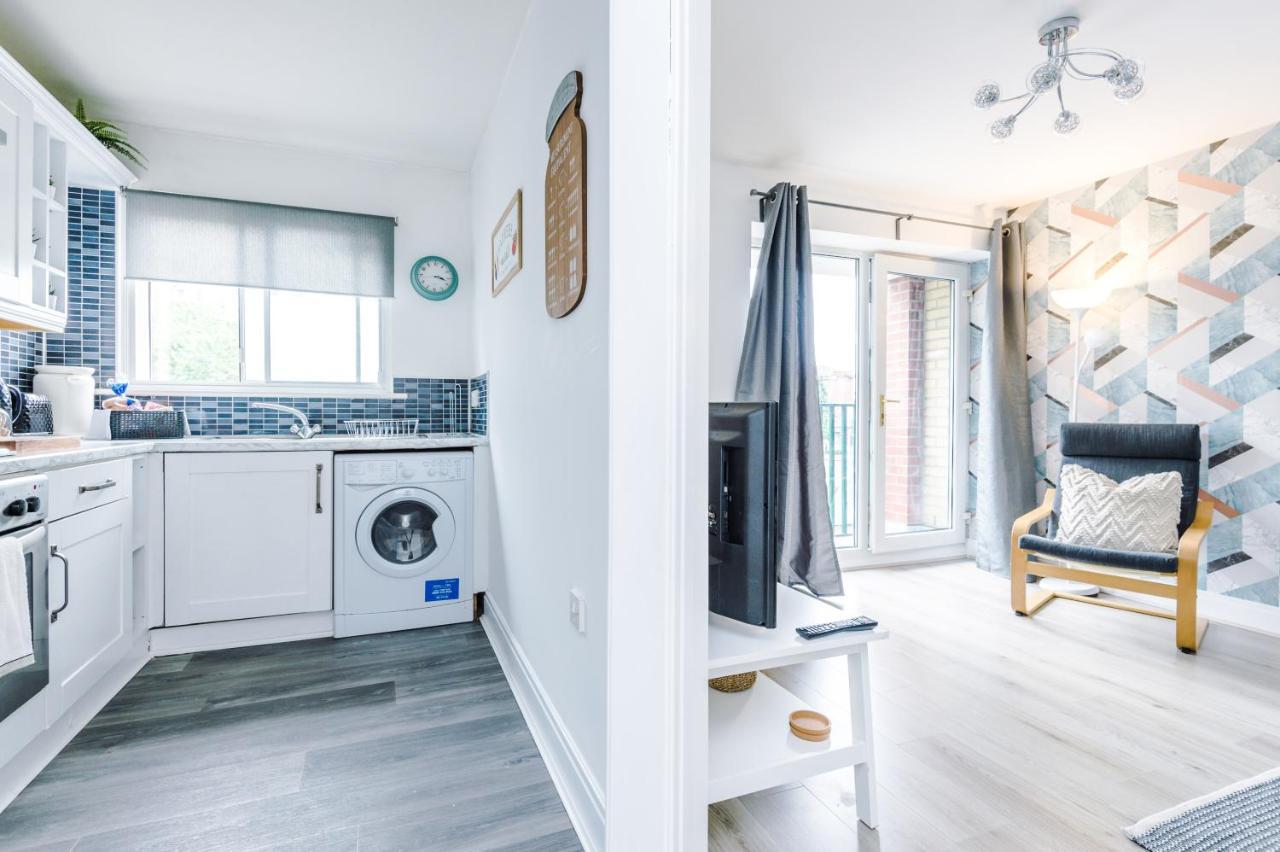 2 Bedroom Hosted By Mcr Dens Appartement Manchester