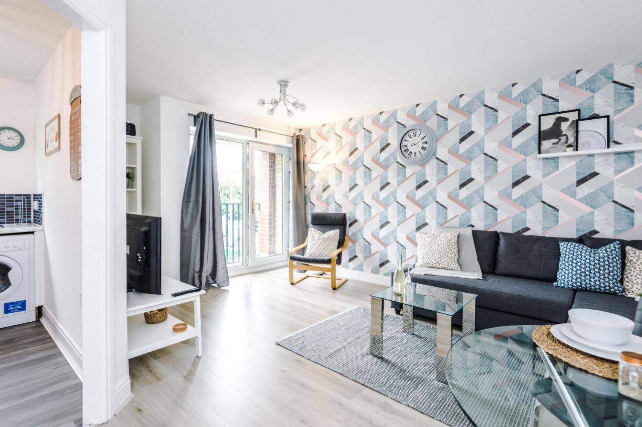 2 Bedroom Hosted By Mcr Dens Appartement Manchester