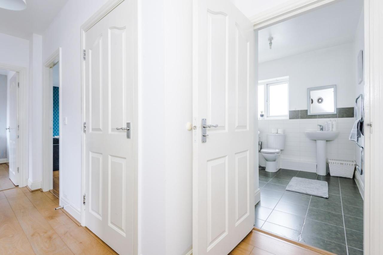 2 Bedroom Hosted By Mcr Dens * Manchester
