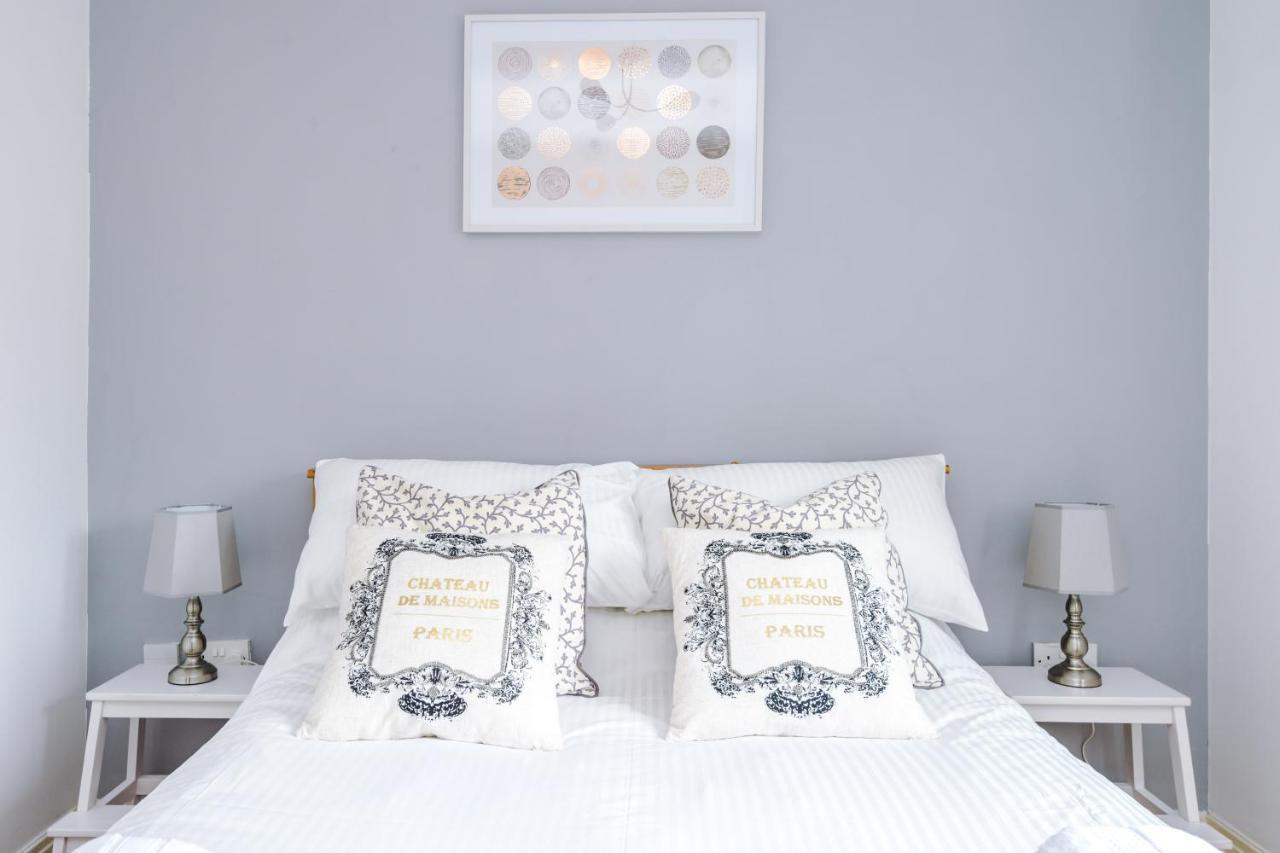 2 Bedroom Hosted By Mcr Dens Appartement