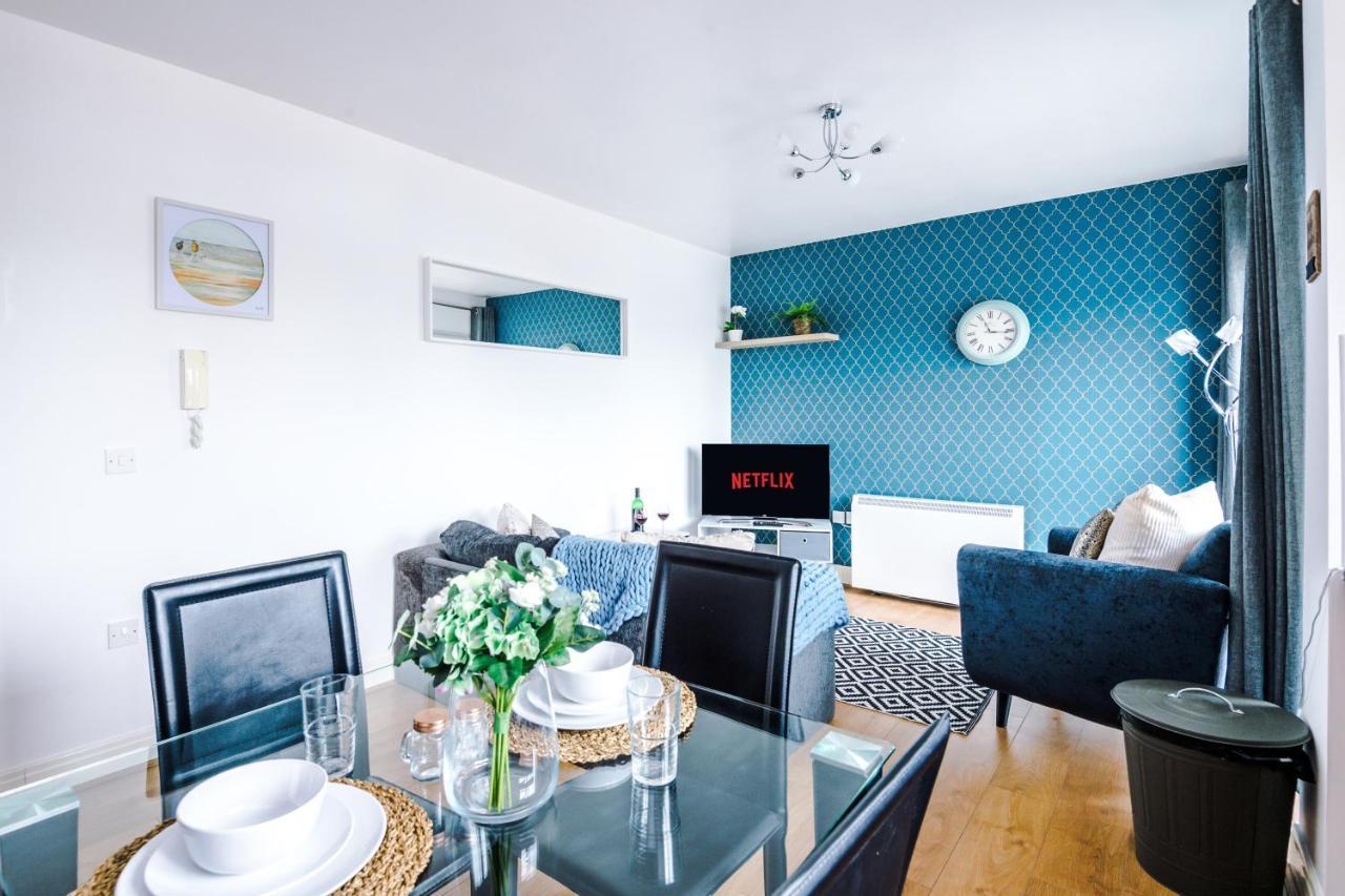 2 Bedroom Hosted By Mcr Dens Appartement Manchester