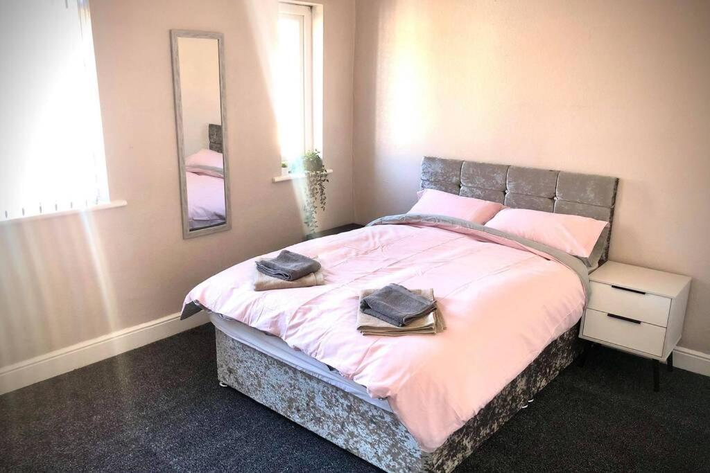 Holiday home The Pad - 3br Entire House With Parking *