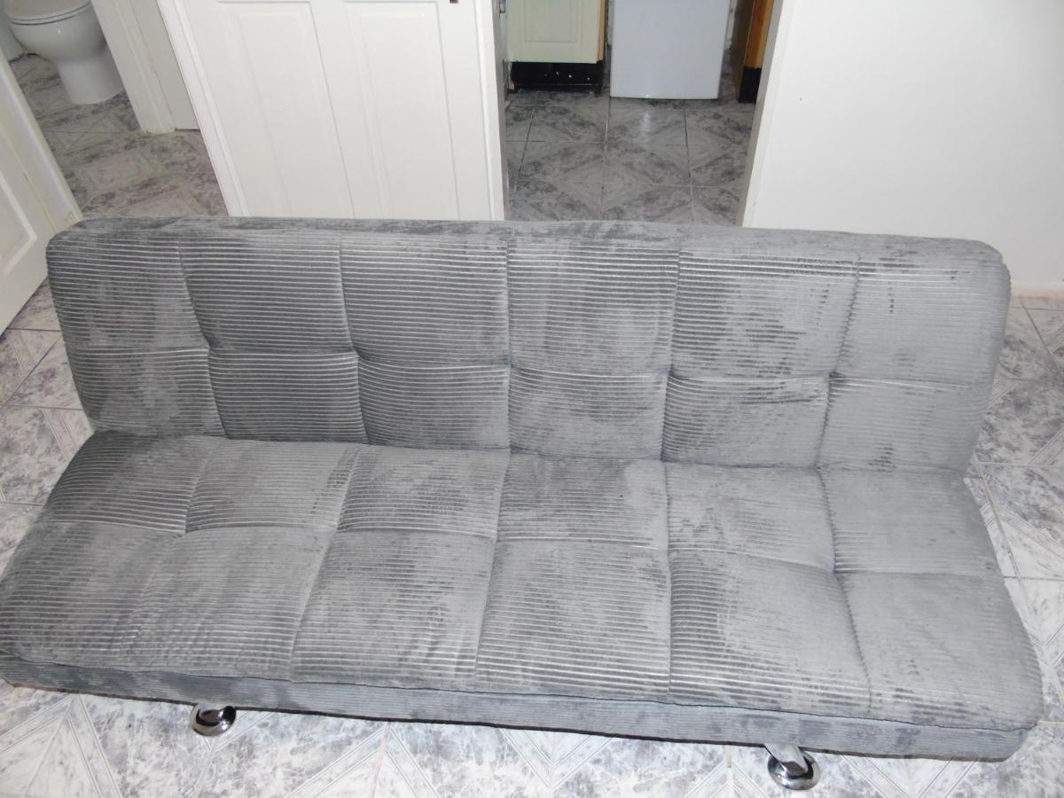 Abercarn 2 Bed Appartement *