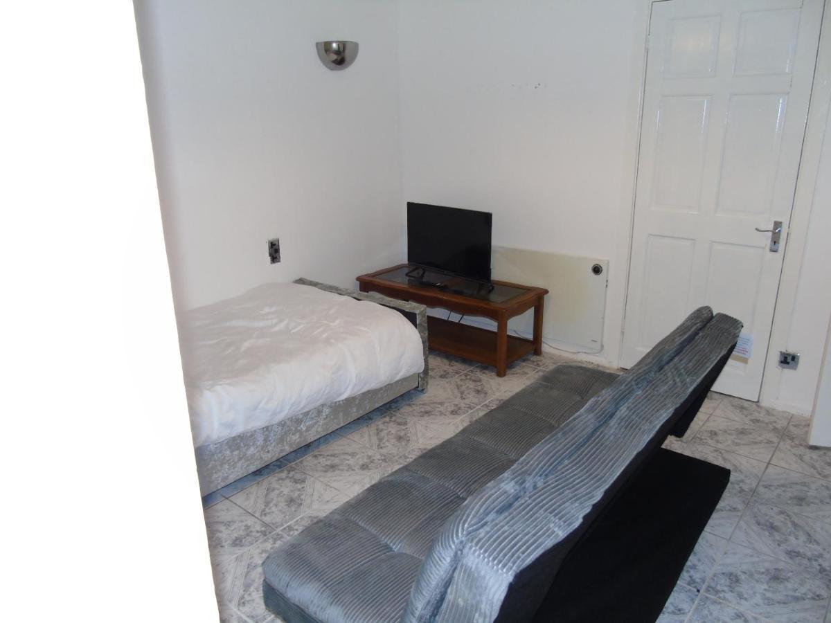 Abercarn 2 Bed *