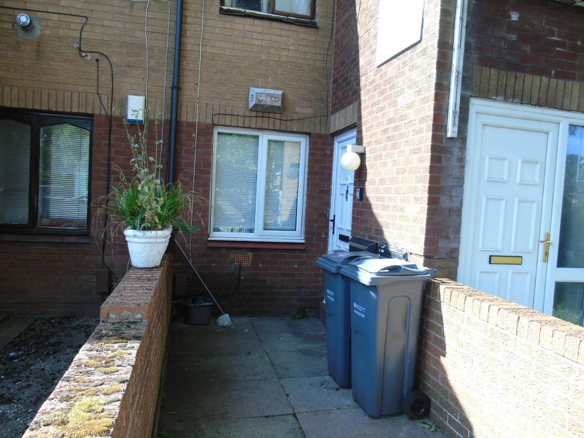 Abercarn 2 Bed * Manchester