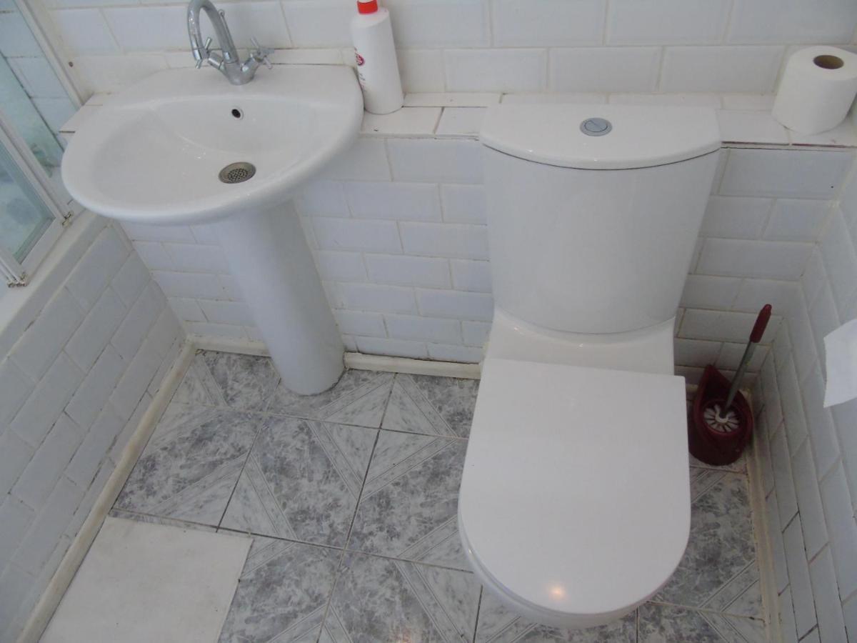 Abercarn 2 Bed Appartement *