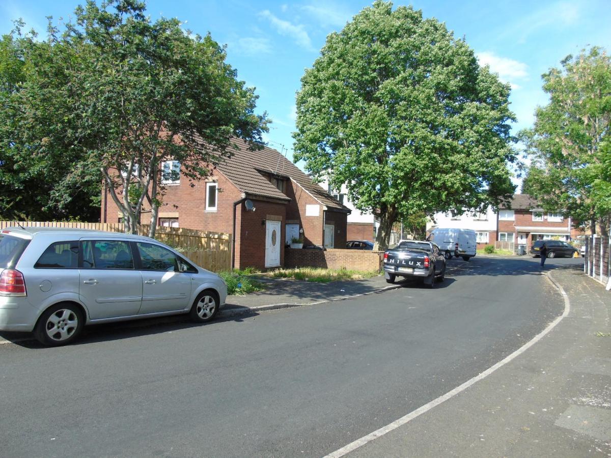 Abercarn 2 Bed Appartement Manchester
