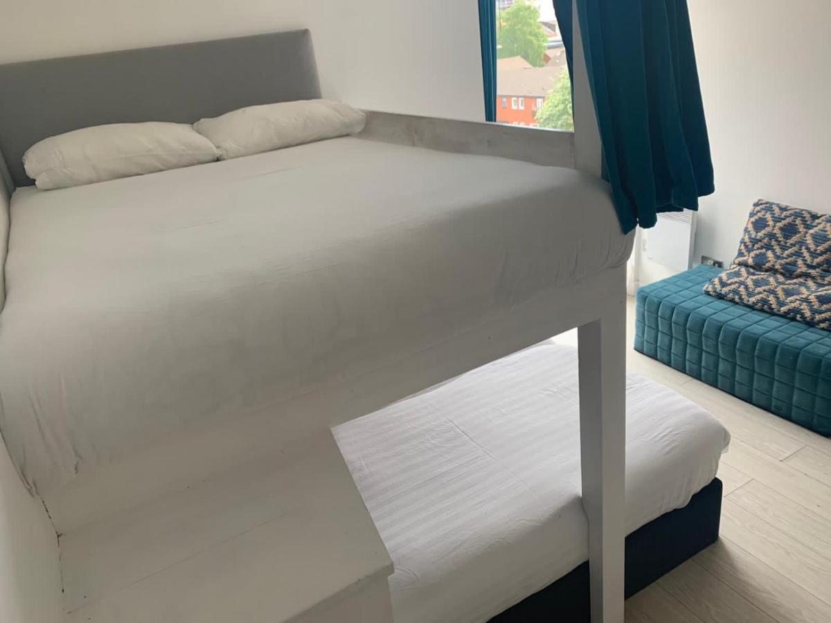 City Centre Modern 3bed 2bath Penthouse Northern Quarter, Sleeps 10 * Manchester