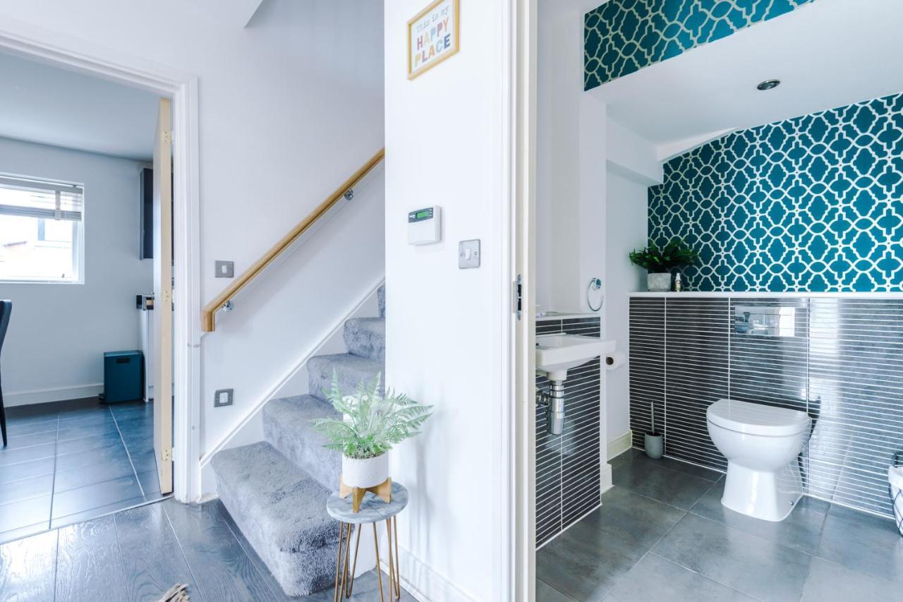 Holiday home Coop Live Arena & Etihad Stadium 4bedroom Townhouse With Free Parking