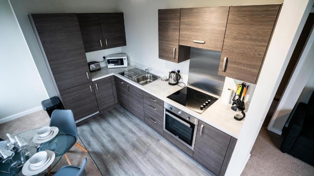 Adelphi Wharf Luxury Apartment