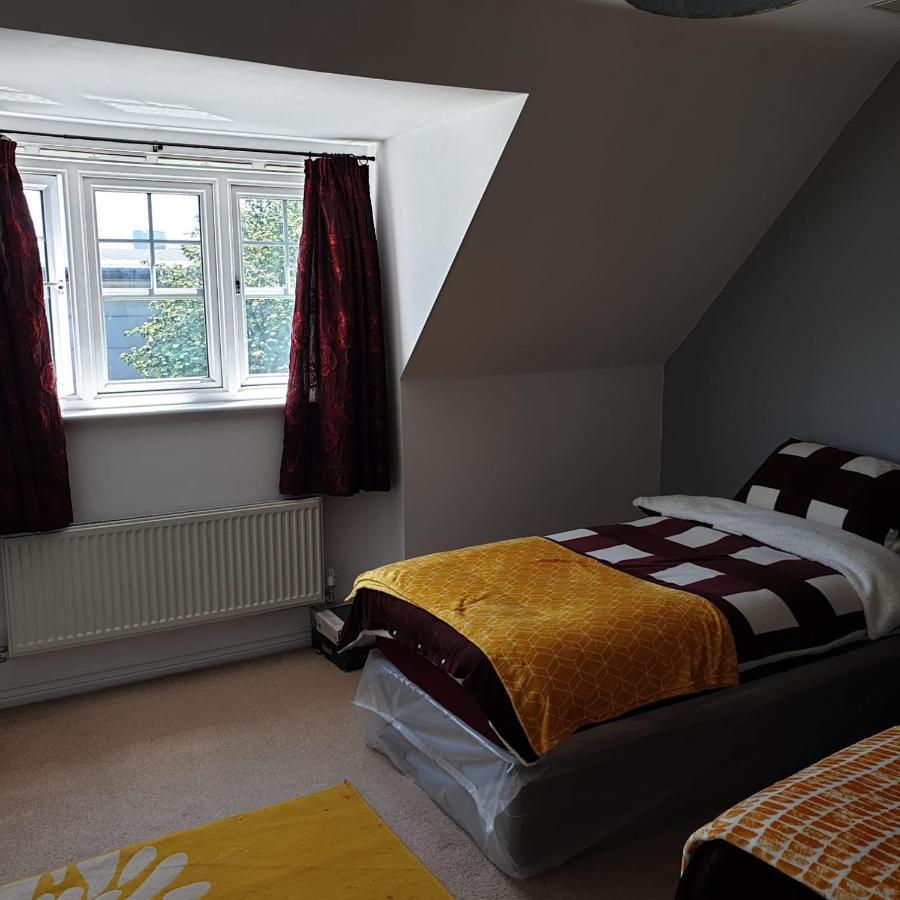 Gasthuis Queens Rooms, A Perfect Stay, Next To Shopping Parks And Central