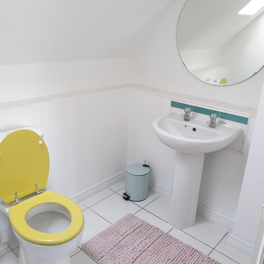 Gasthuis Queens Rooms, A Perfect Stay, Next To Shopping Parks And Central Manchester