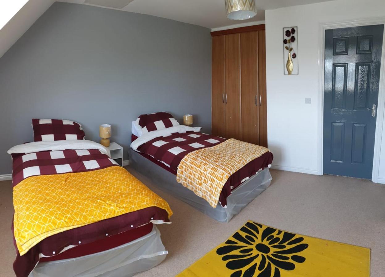 Gasthuis Queens Rooms, A Perfect Stay, Next To Shopping Parks And Central