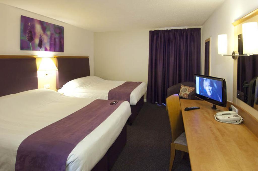 Hotel Premier Airport Runger Lane South Manchester