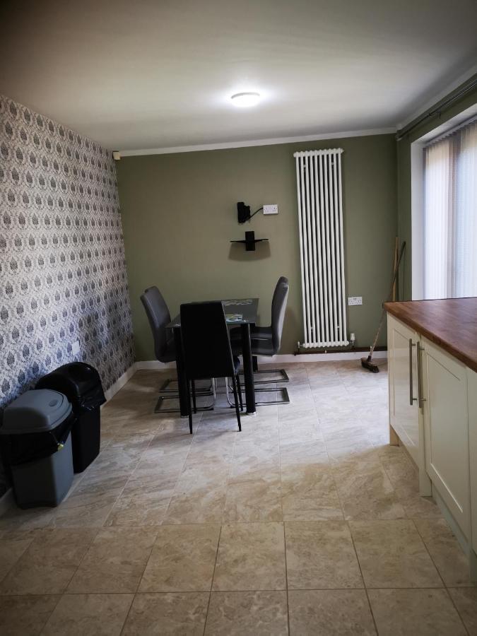 Brigstock Holidays House Appartement