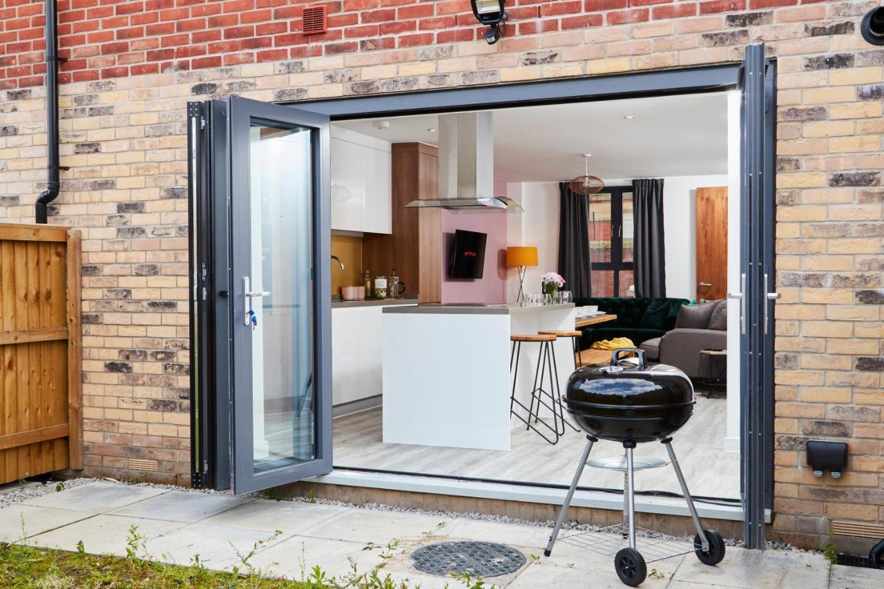 Holiday home Beautiful 5 Bed House Sleeps8 Wparking Manchester