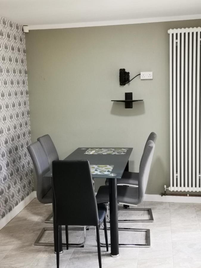 Brigstock Holidays House * Manchester