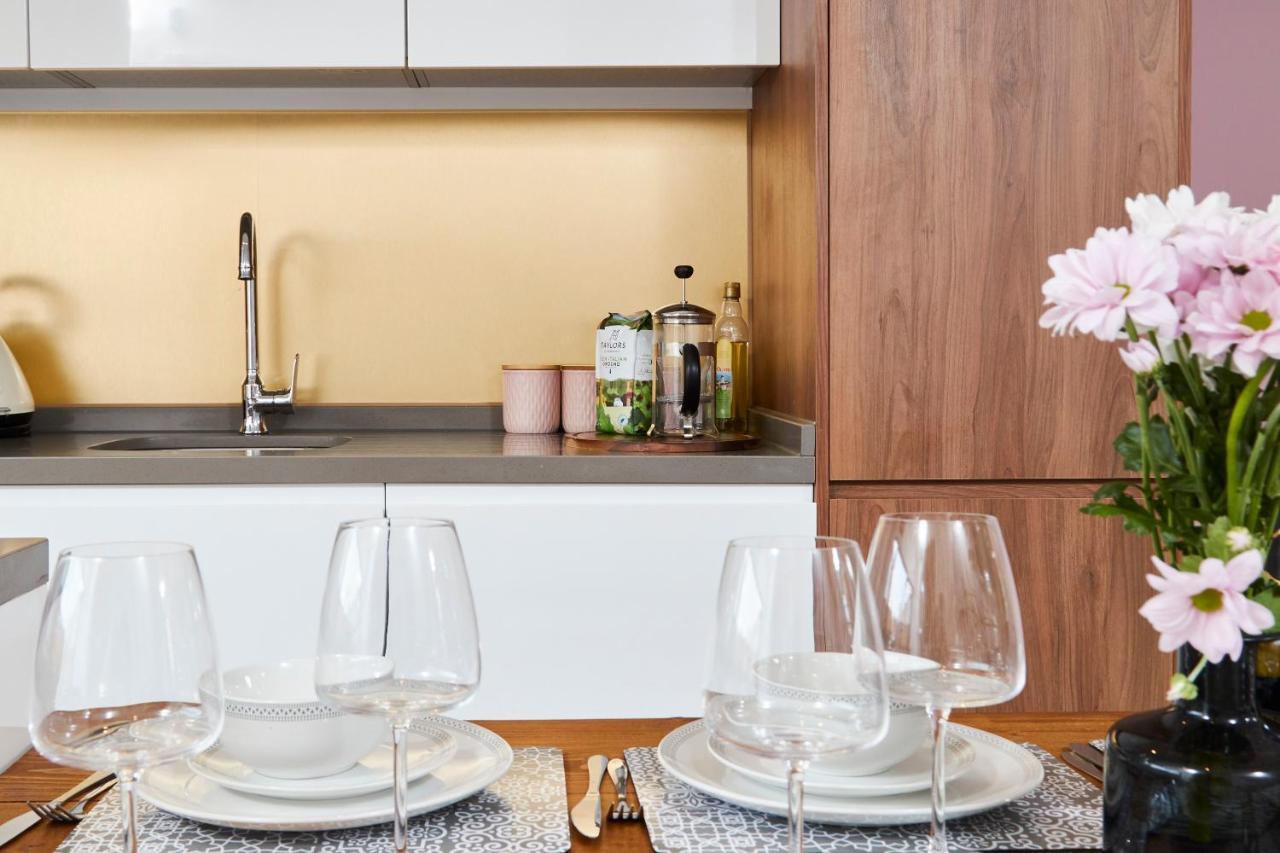 Holiday home Beautiful 5 Bed House Sleeps8 Wparking Manchester