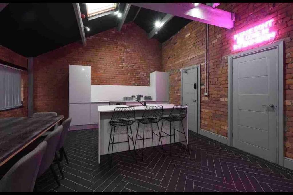 Apartment Casa Nomade Penthouse Slps 20 People Mcr Centre