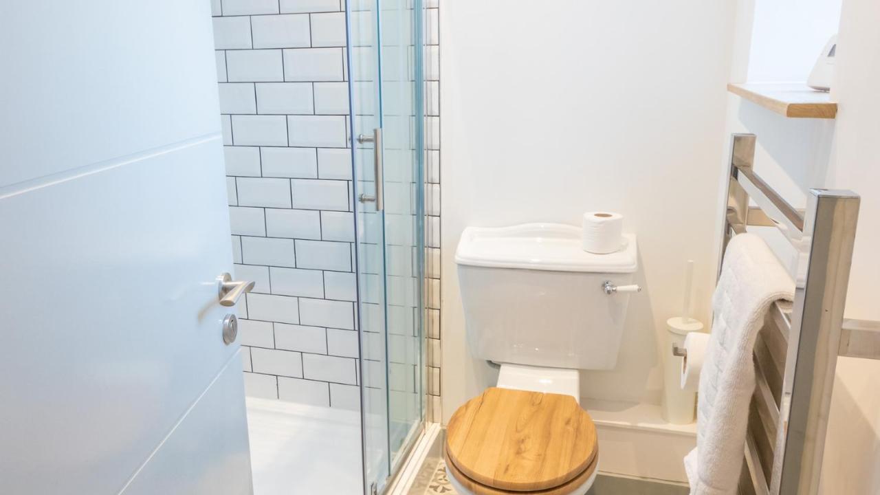 Spacious, Modern Duplex Close To Mcr City Centre And Old Trafford By Pillo *