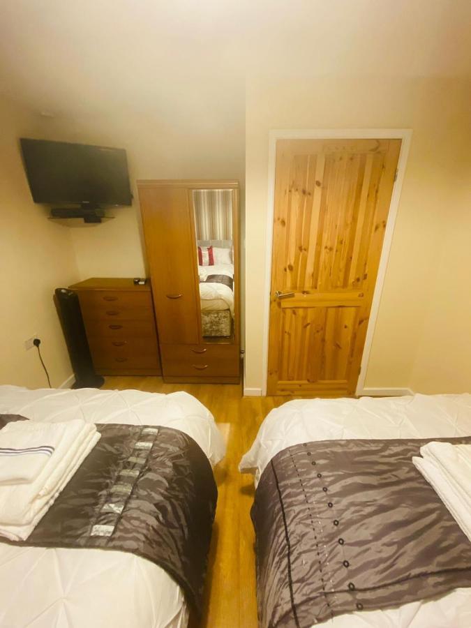 Brigstock Holidays House *