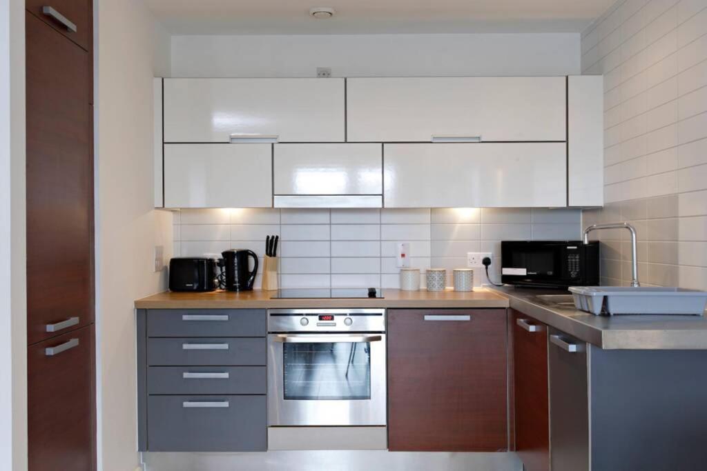 Luxury 1 Bedroom Apartment In Central Manchester- Skyline II * Manchester