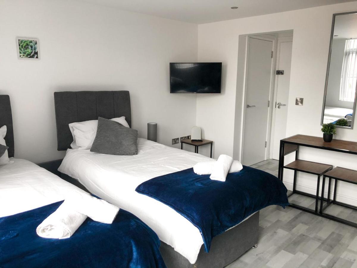 Appartement 10min To - Free Parking - Private - Contractor Friendly