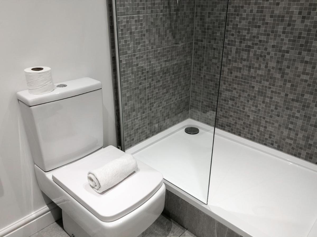 Appartement 10min To - Free Parking - Private - Contractor Friendly