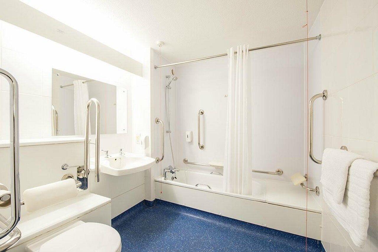 Travelodge Birch M62 Eastbound Hotel Manchester