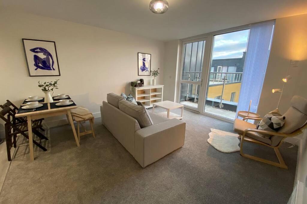 Adelphi Wharf 3 *