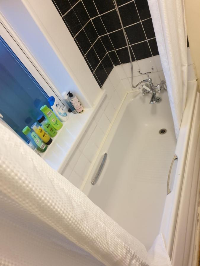 Splendid 4bedrooms Shared