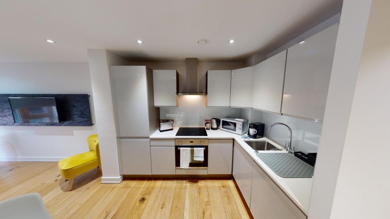 Quay Apartment *