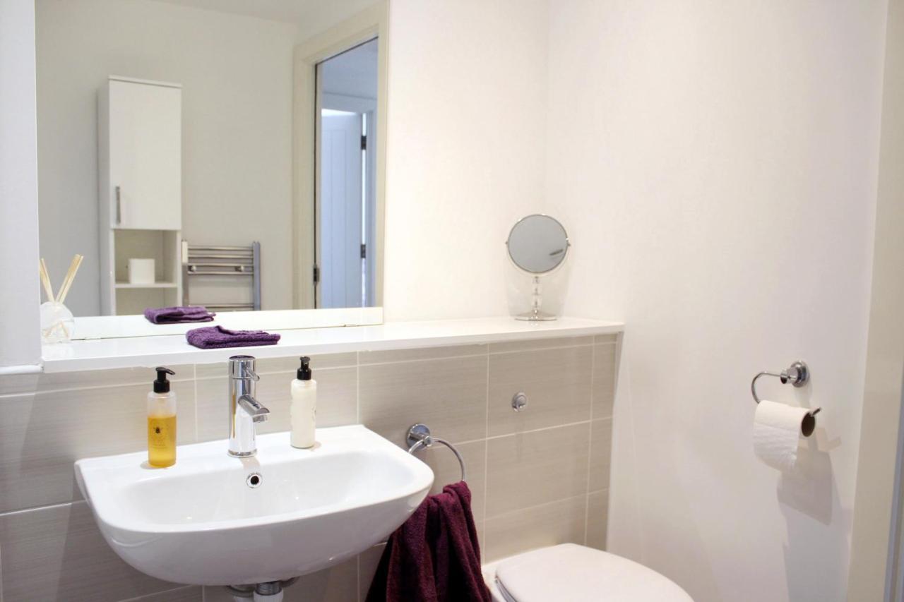 Escape - Private & Bathroom Near Etihad And Coop Arena - Free Secure Parking Manchester