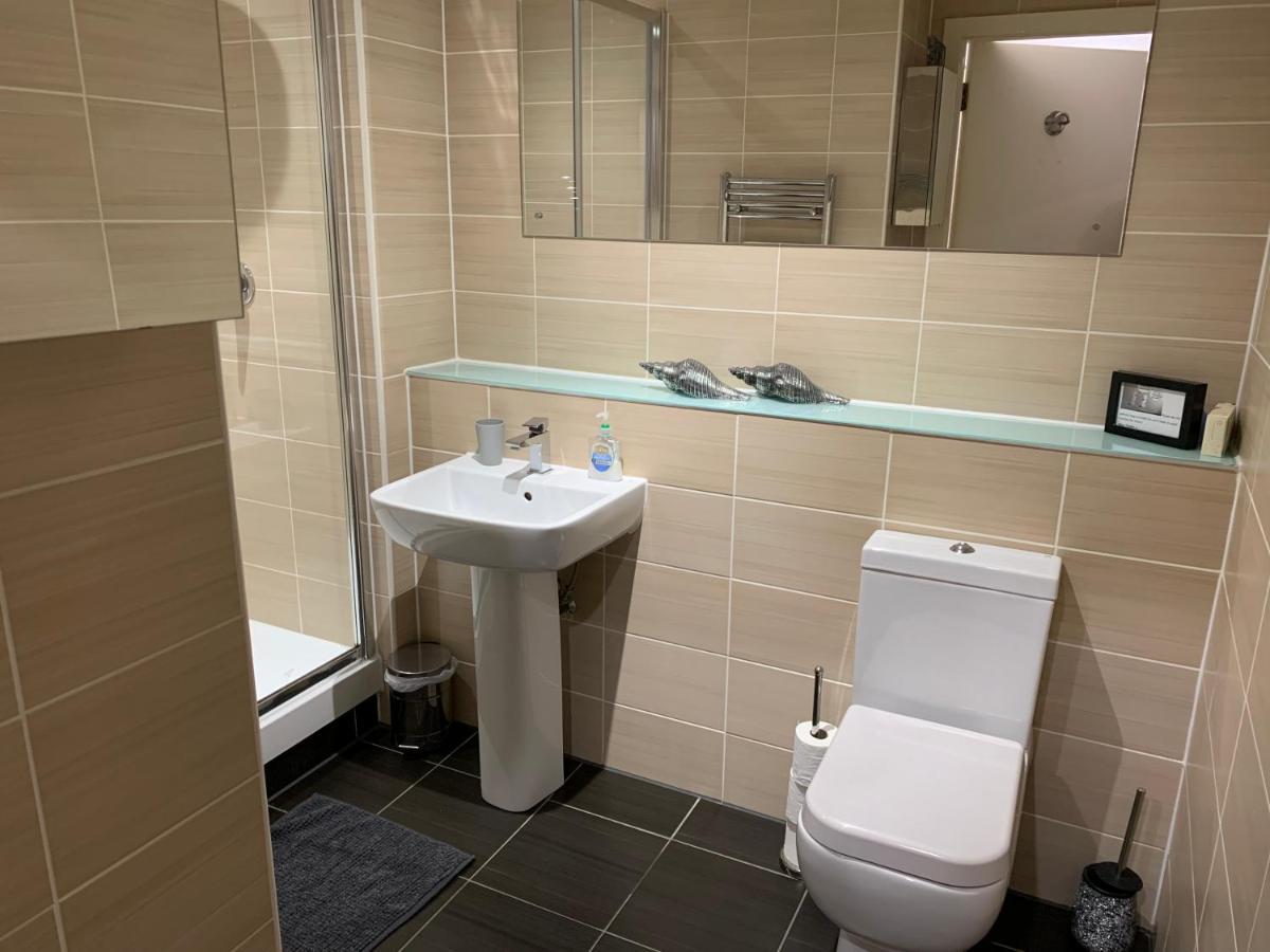 2 Bedroom - Close To Piccadilly Train Station / Edge Of The Northern Quarter