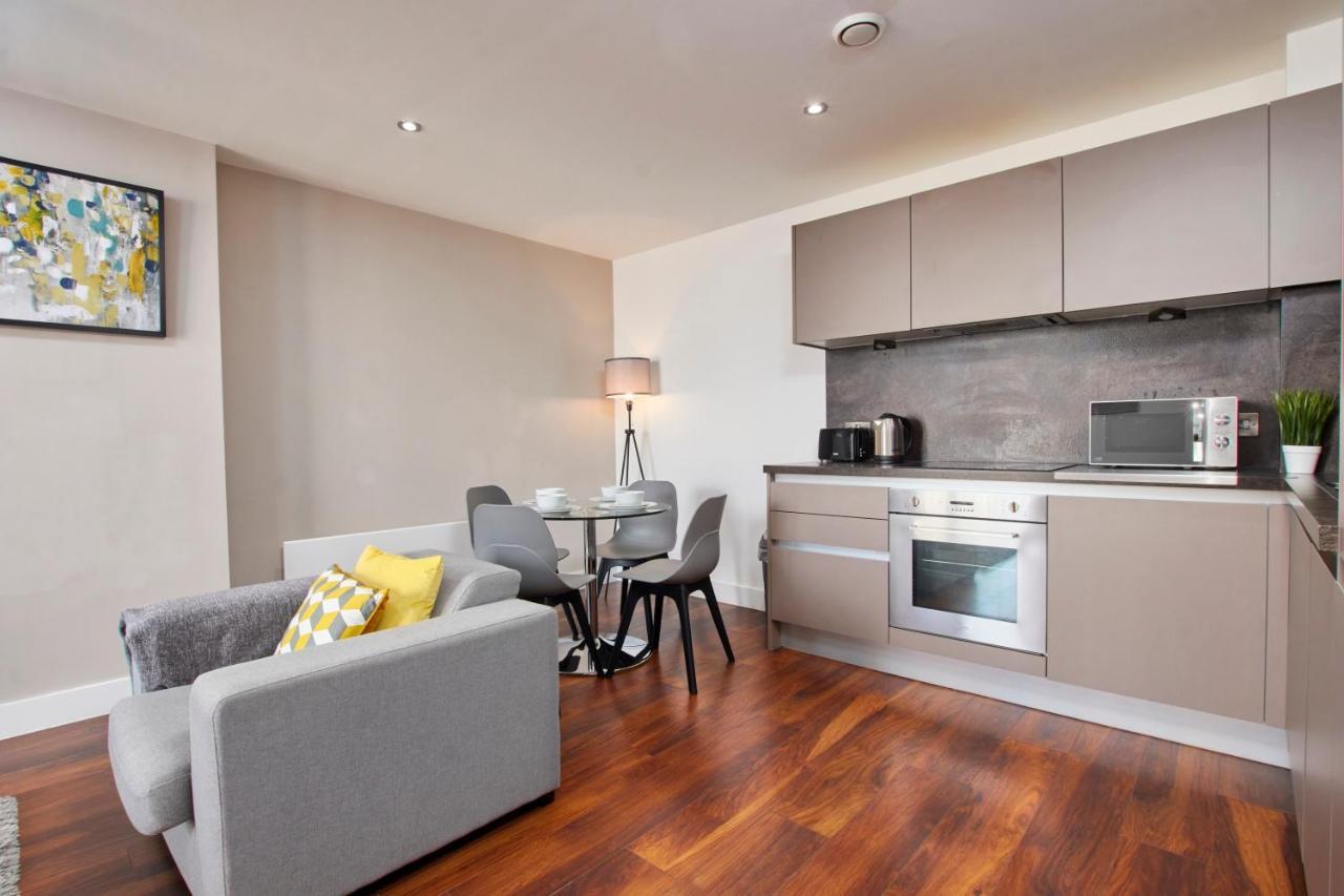 Lovely Central Abode - Amazing Views - Parking