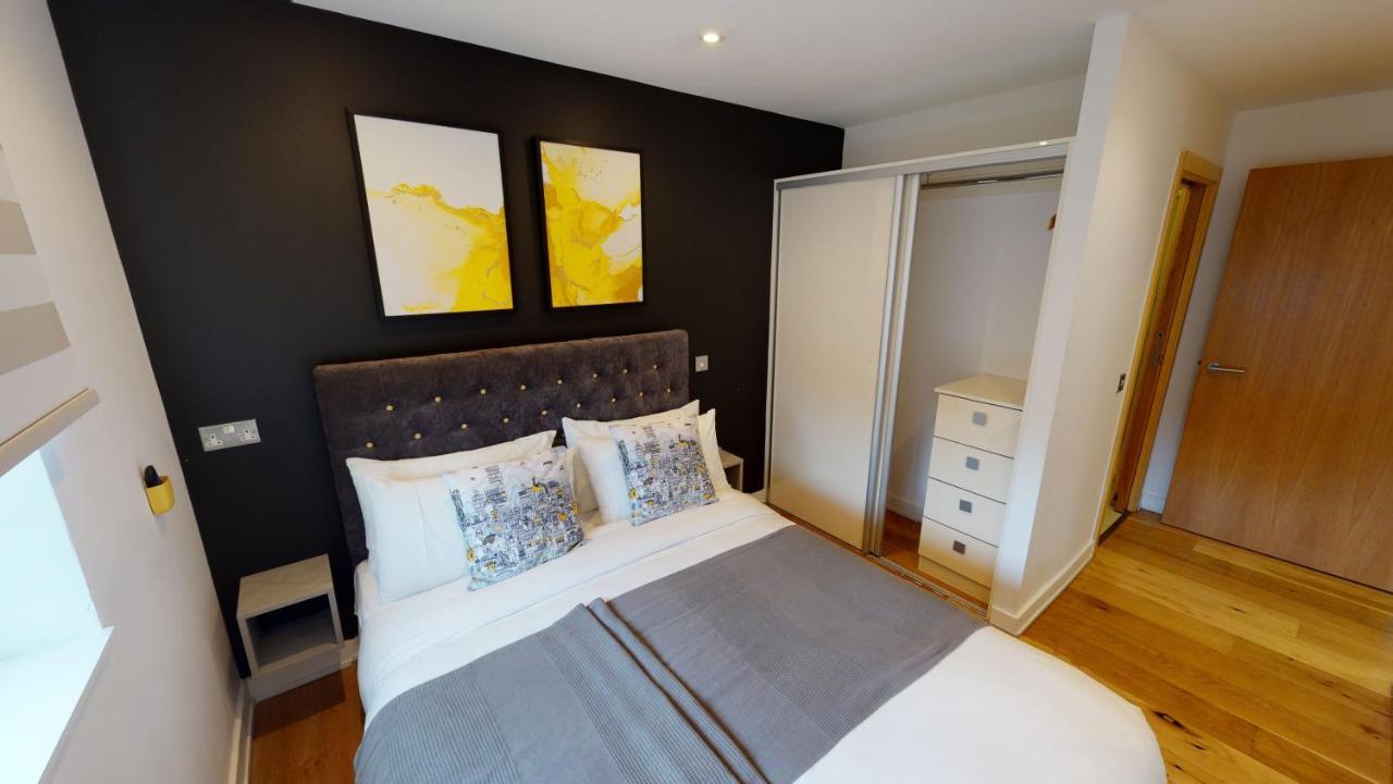 Quay Apartment