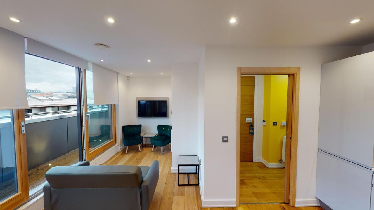 Quay Apartment *