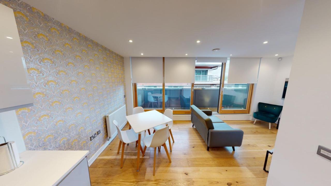 Apartment Quay