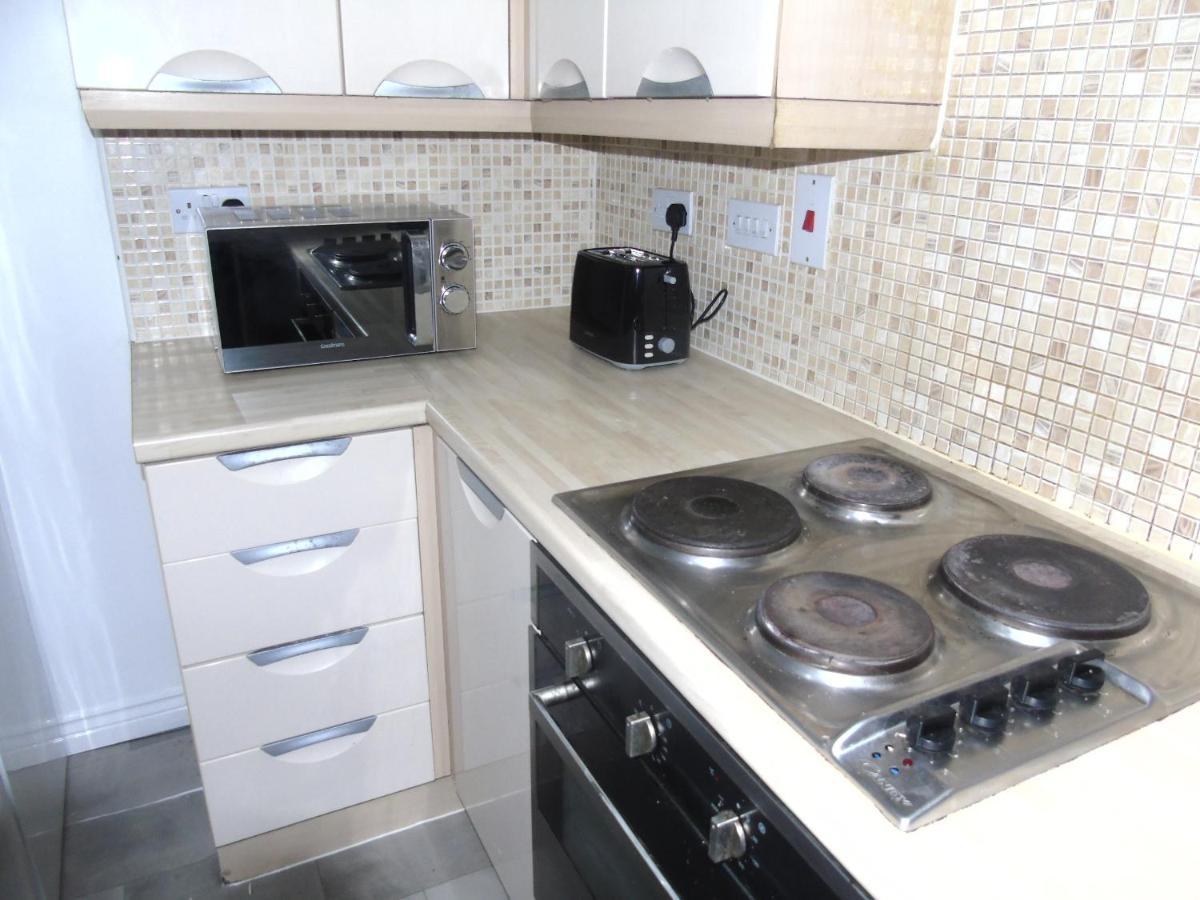 Appartement Larch Gardens 2 Bedroom Flat Manchester