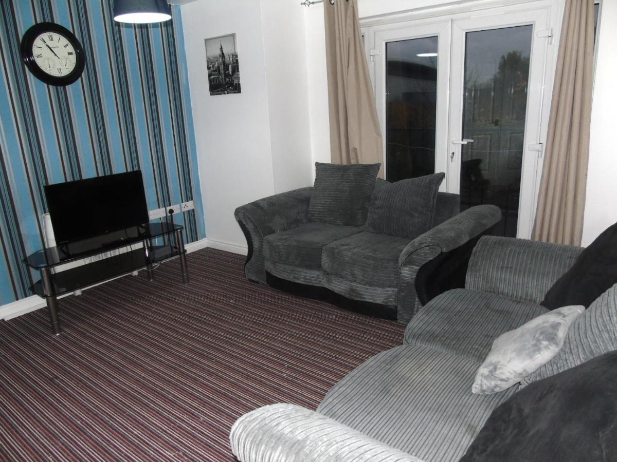Appartement Larch Gardens 2 Bedroom Flat
