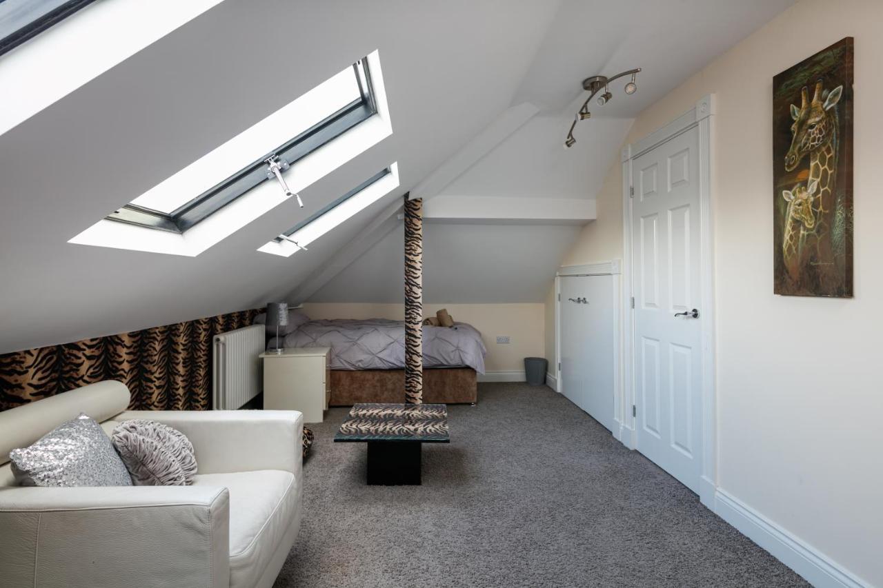 The Finney - Gorgeous, Chic 3 Bedroom House * Manchester