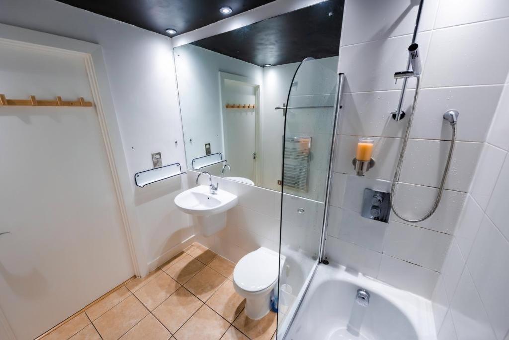 City Centre Modern 3bed 2bath Penthouse Northern Quarter, Sleeps 10