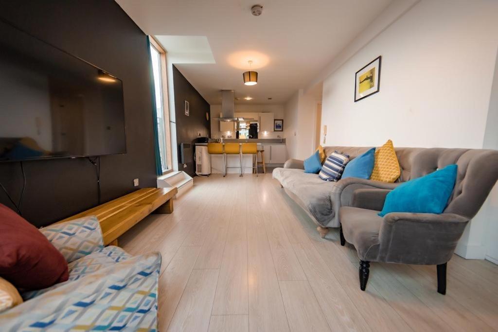 City Centre Modern 3bed 2bath Penthouse Northern Quarter, Sleeps 10 Apartment *