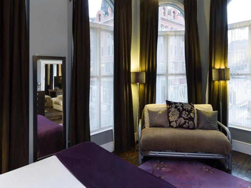 Lushpads Bed & Breakfast Manchester