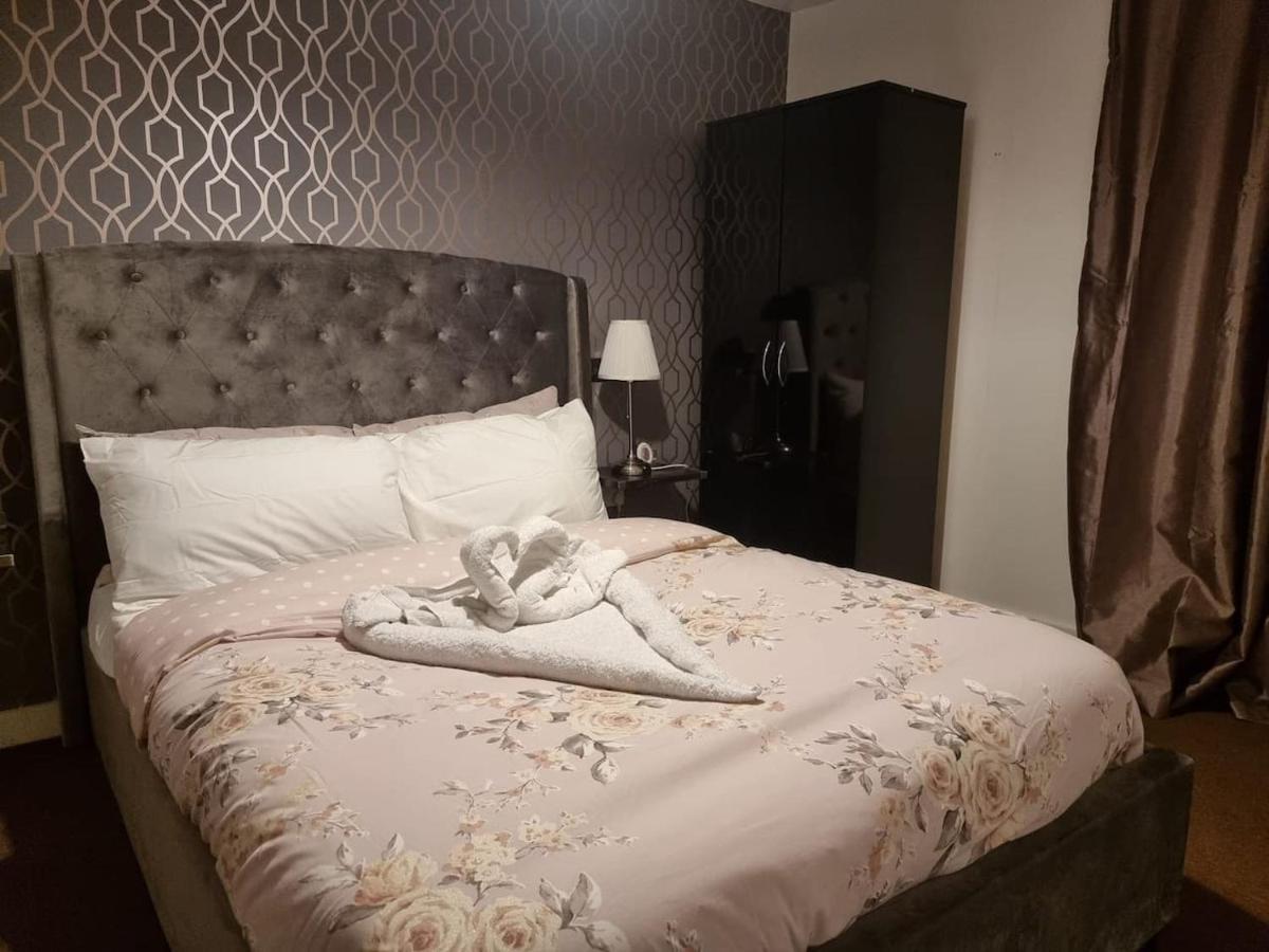 Lovely 2-bed In * Manchester