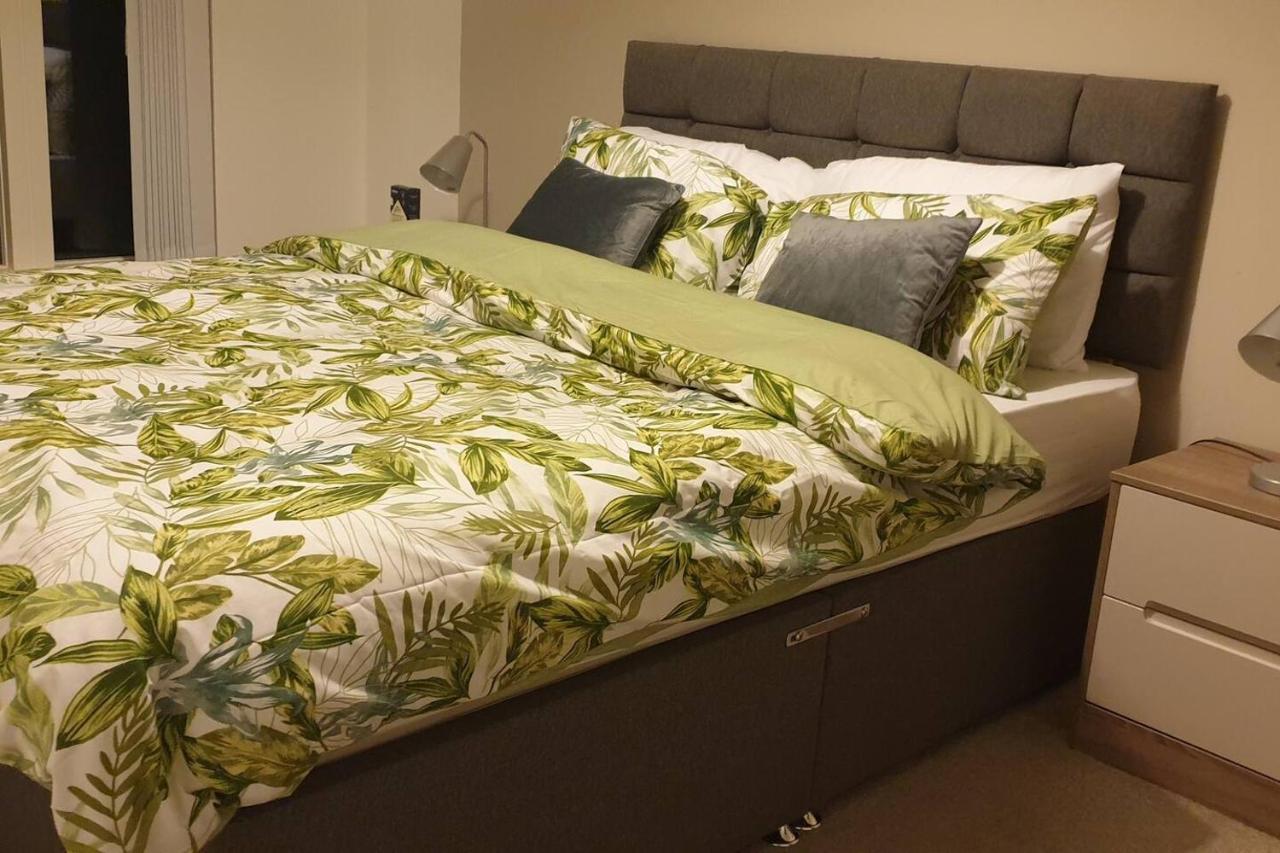 Stunning 2-Bed Apartment In Manchester City Centre
