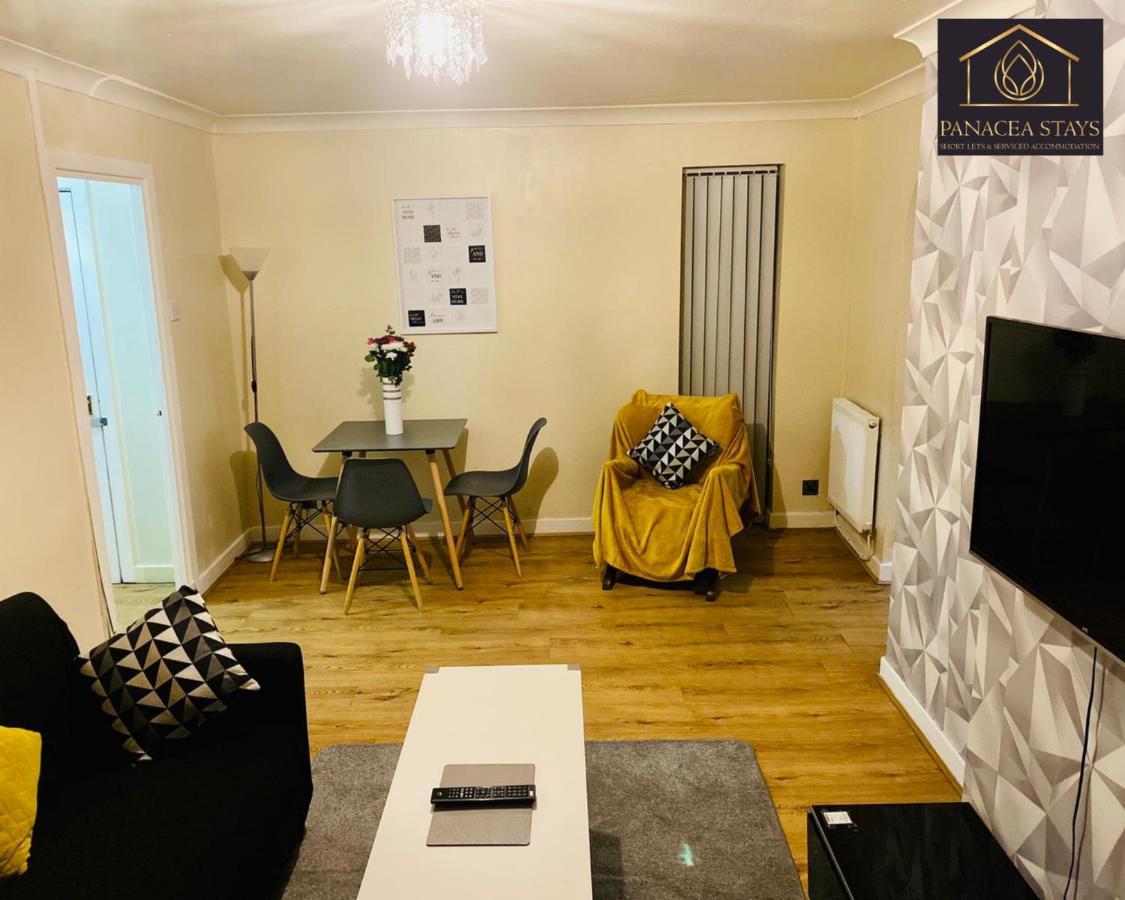 Holiday home Lovely 1 Bed House Share! Free Off Road Parking! Large Rear Garden Manchester